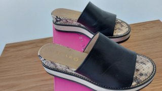 Sandalias Mascaró negras y multicolor