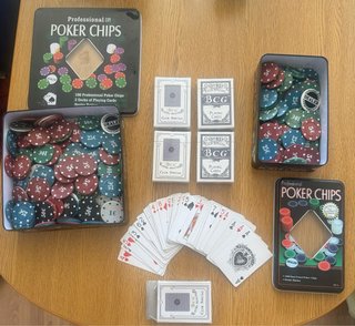Set de Póker: Fichas y Cartas