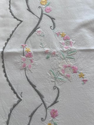 Juego de cama antiguo bordado