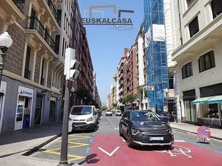 Garaje en venta en Barrio de Abando en Bilbao