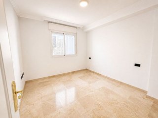 Piso en alquiler en Los Naranjos - Las Brisas en Marbella