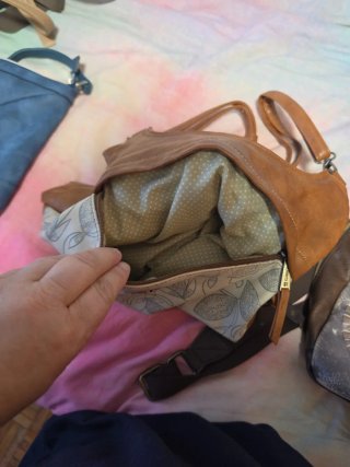 Bolso Gabol Cuero y Tela Estampada
