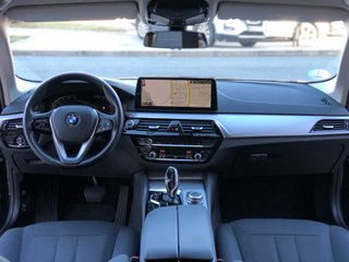 BMW 520dA TOURING G31.