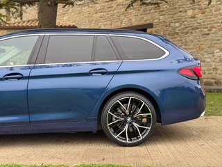 BMW 520dA TOURING G31.