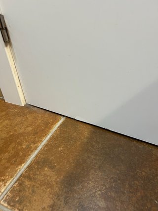 Puerta blanca moderna