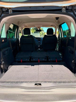 Peugeot 5008 2014