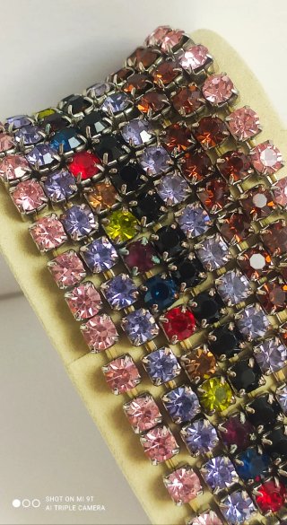 Set 2 bracciali + 3 orecchini