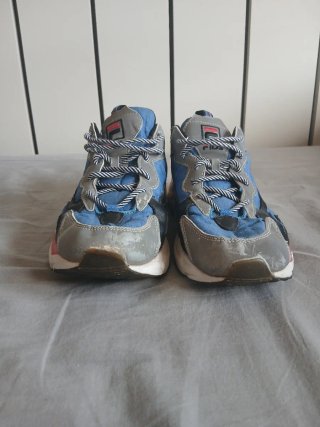 Zapatillas Fila Ray Tracer Rojas y Azules