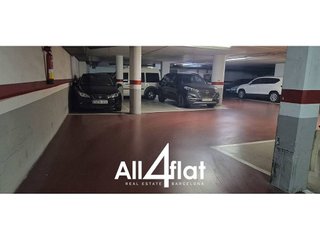 Garaje en venta en La Nova Esquerra de l'Eixample en Barcelona