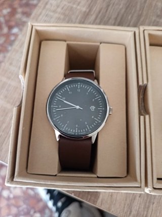 Reloj de caballero con correa de cuero