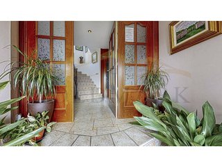 Chalet en venta en Corbera de Llobregat