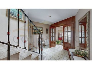 Chalet en venta en Corbera de Llobregat