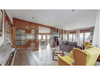 Chalet en venta en Corbera de Llobregat