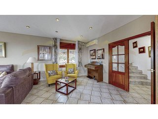Chalet en venta en Corbera de Llobregat