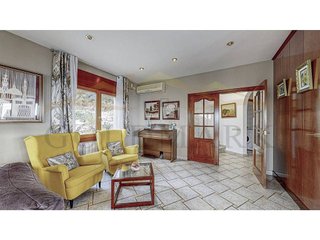 Chalet en venta en Corbera de Llobregat