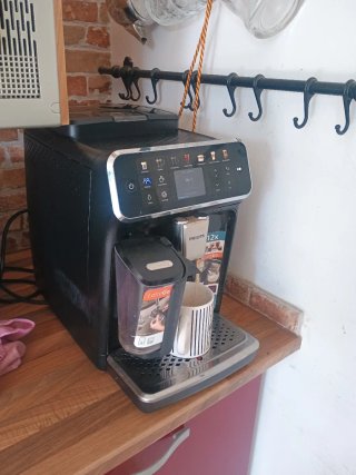 Cafetera Philips LatteGo Super Automática