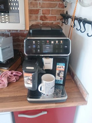 Cafetera Philips LatteGo Super Automática