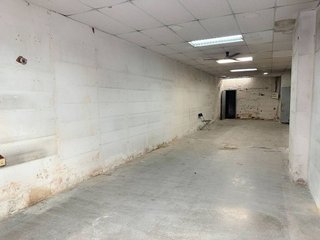 Local comercial en venta en Casagemes - Canyadó en Badalona