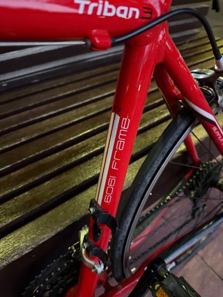 Bicicleta de carretera Btwin Roja