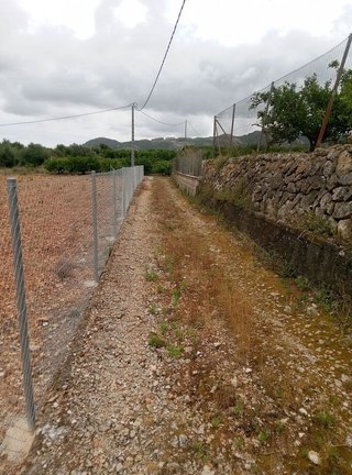Terreno en venta en Pego
