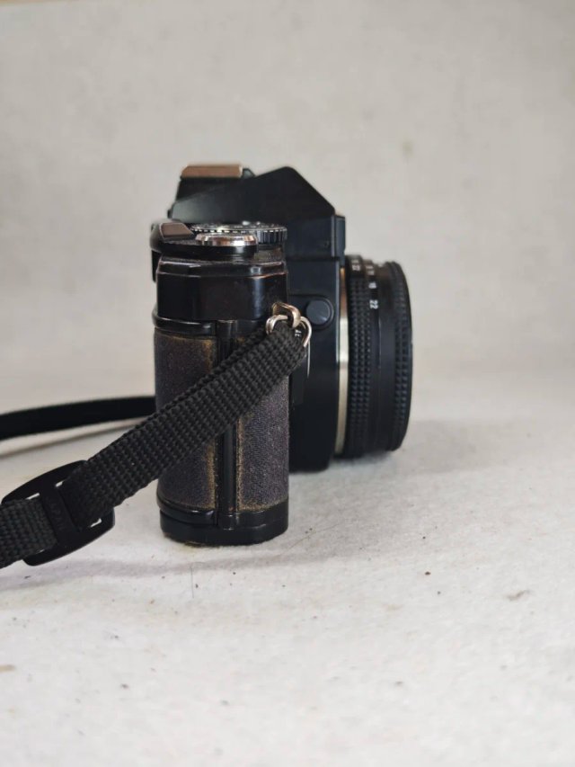 Yashica FX-D Quartz TESSAR 2.8/45