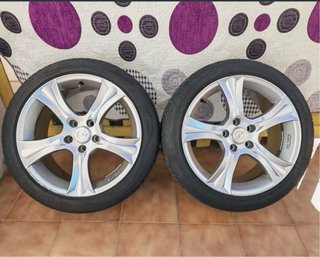 Llantas con neumáticos 215/45/17
