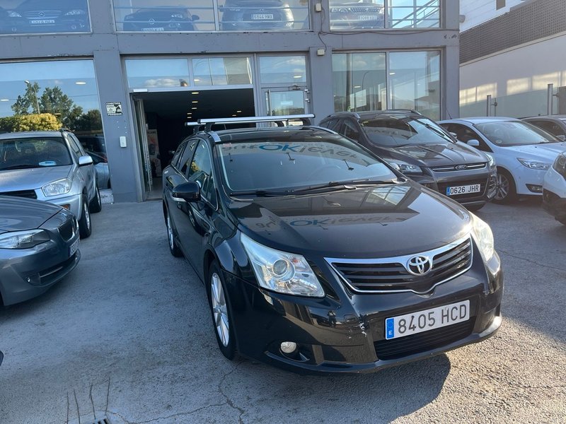 Toyota Avensis Cross Sport 2.0 D-4D Active 2011
