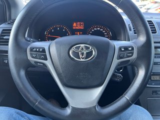 Toyota Avensis 2011