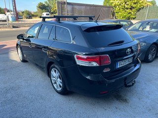 Toyota Avensis 2011