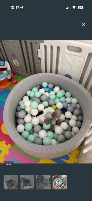 Parque infantil con piscina de bolas