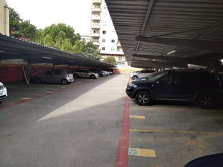 Garaje en alquiler en Santa Eulàlia en Hospitalet de Llobregat, L´