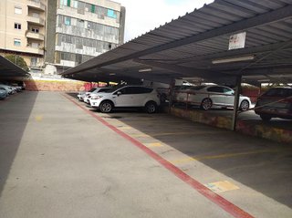 Garaje en alquiler en Santa Eulàlia en Hospitalet de Llobregat, L´