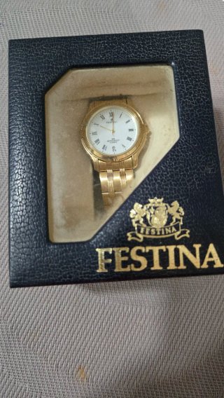 Reloj Festina Dorado Esfera Blanca