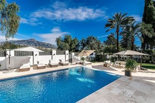 Chalet en alquiler en Los Naranjos - Las Brisas en Marbella