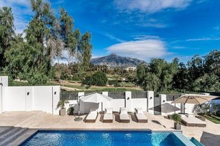 Chalet en alquiler en Los Naranjos - Las Brisas en Marbella