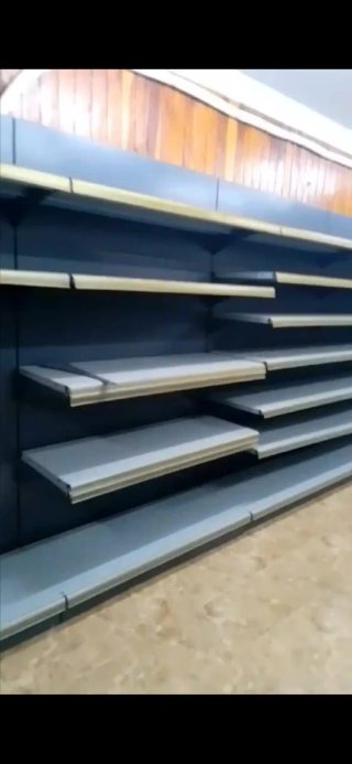 Estanterías metálicas italianas de supermercado