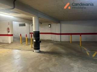 Garaje en venta en Zuera