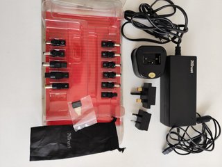 Adaptador Portátil Trust  + Clavijas