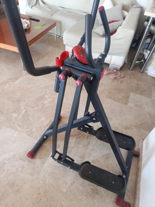 Elíptica negra y roja