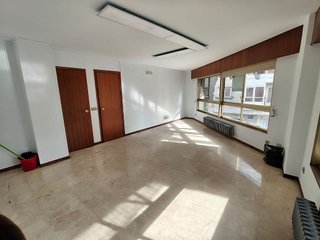 Oficina en venta en Zona de Plaza de Barcelos en Pontevedra