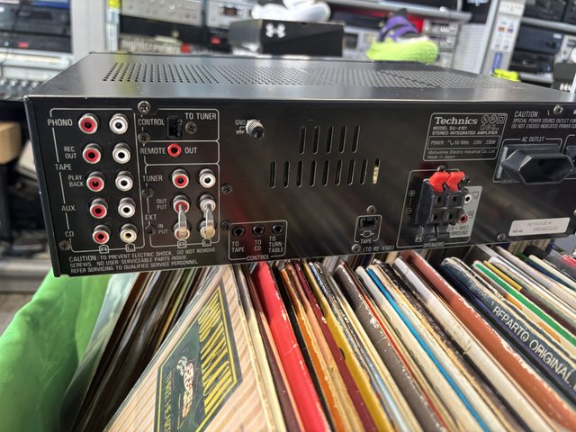 Amplificador Technics SU-X101 Vintage