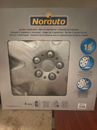 3 Tapacubos Norauto 15 (Falta 1)