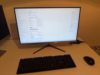 Schneider Todo en Uno 24” Full HD