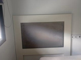 Cabecero de cama madera y metal