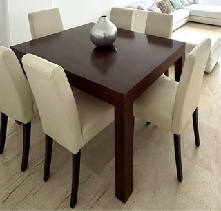 Mesa de comedor y 6 sillas