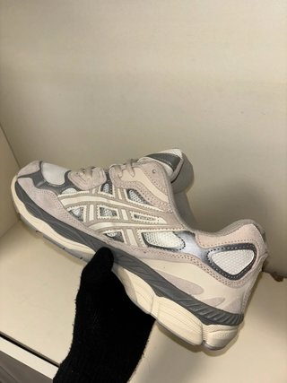 Zapatillas Asics GEL-NYC Retro Beige Talla 39