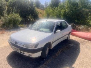 Peugeot 306 Sedan. Año 1996.