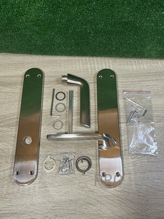 Manetas para puertas Emuca