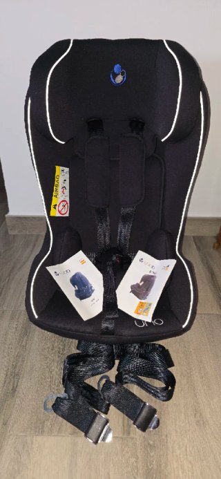 Silla coche infantil negra