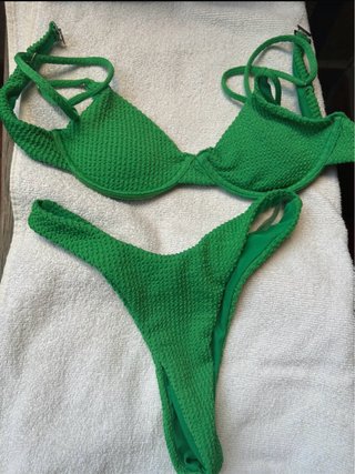 Bikini verde texturizado